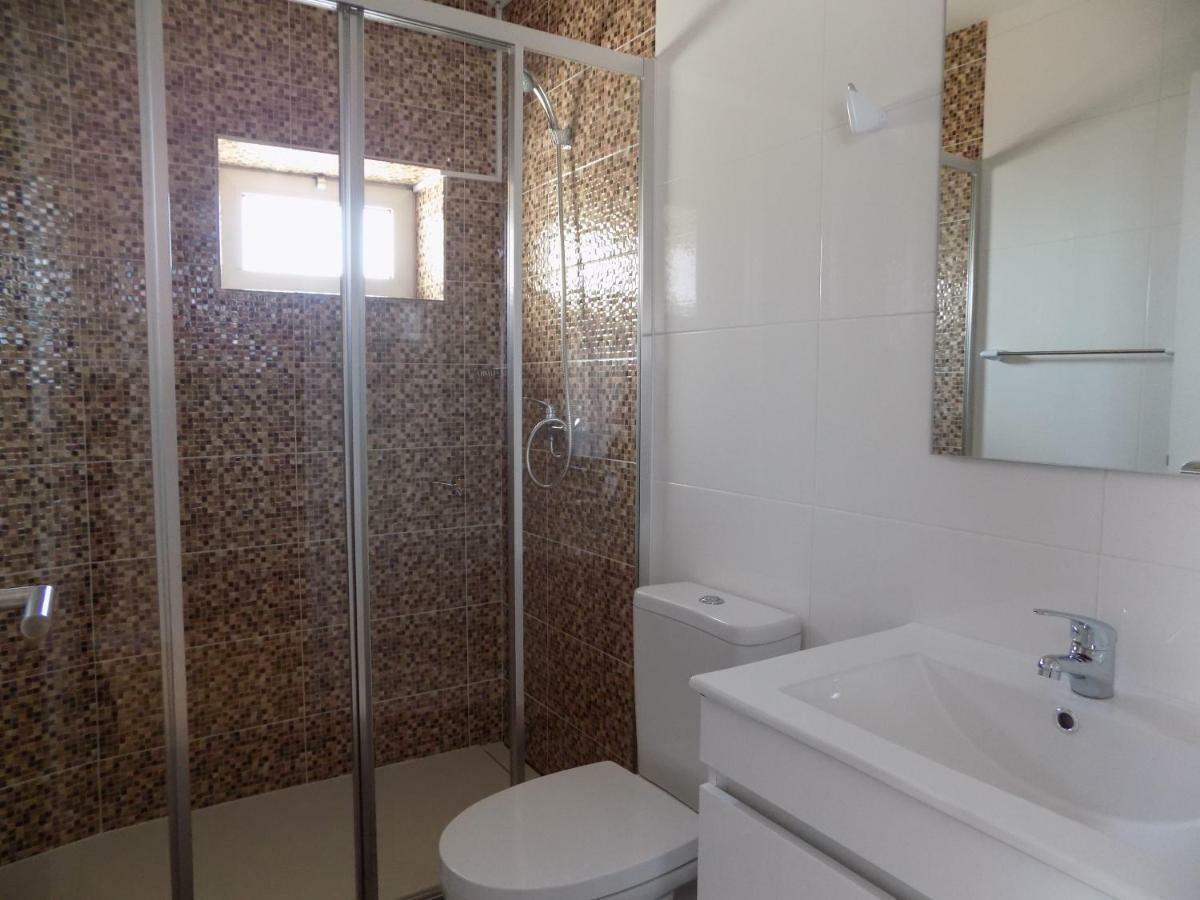 Cmb Guesthouse Apúlia 外观 照片