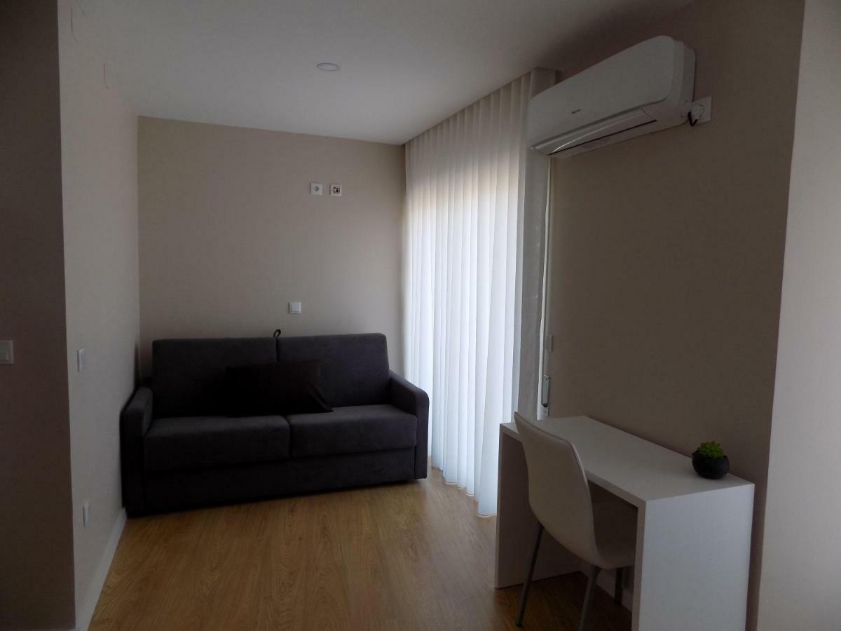 Cmb Guesthouse Apúlia 外观 照片