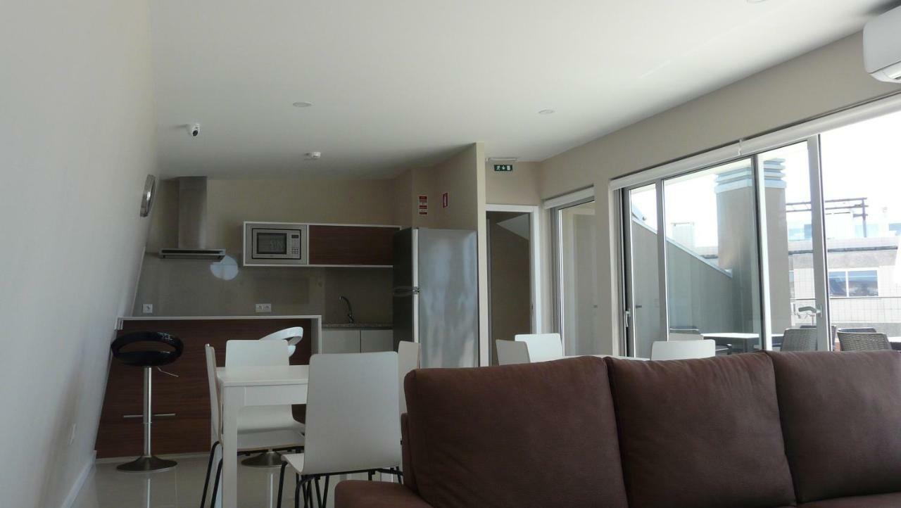 Cmb Guesthouse Apúlia 外观 照片